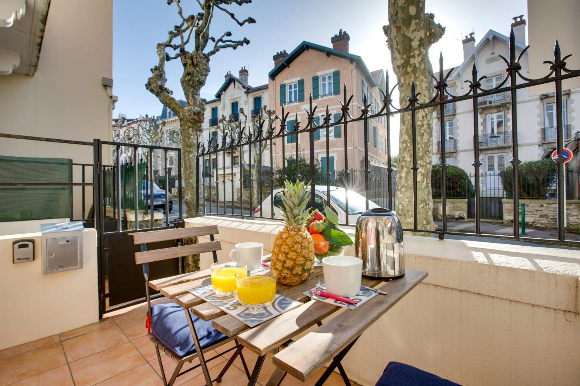 Appartement Padel - Welkeys Biarritz Exterior photo